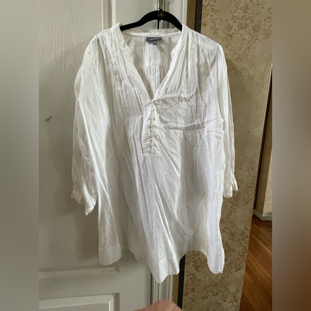 ESSENTIALS White Pintuck Button Front Tunic - Size 18/20W
